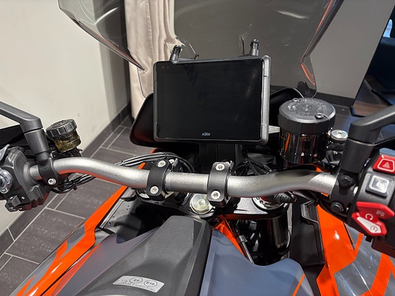 KTM 1290 Super Duke GT/Techpack/Akra/Toppbox 10 of 16