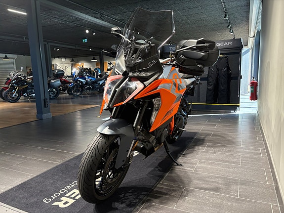 KTM 1290 Super Duke GT/Techpack/Akra/Toppbox 5 of 16