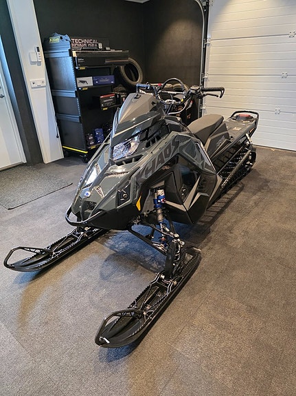Polaris 9R Rmk Khaos 146" 7S DISPLAY OMG LEV 10 of 10
