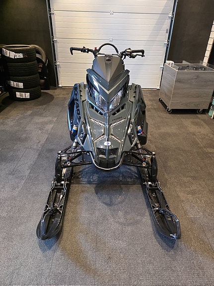 Polaris 9R Rmk Khaos 146" 7S DISPLAY OMG LEV 9 of 10
