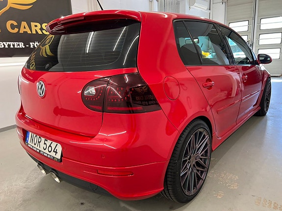 Volkswagen Golf V 5 of 24