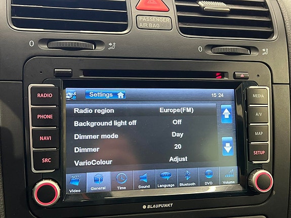 Volkswagen Golf V 17 of 24