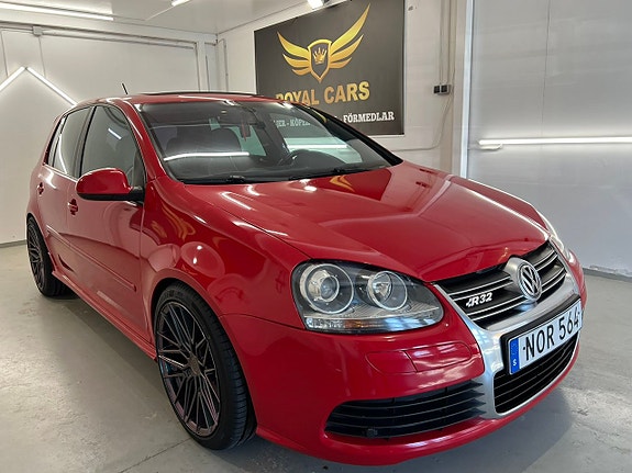 Volkswagen Golf V 2 of 24