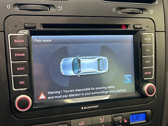 Volkswagen Golf V 16 of 24