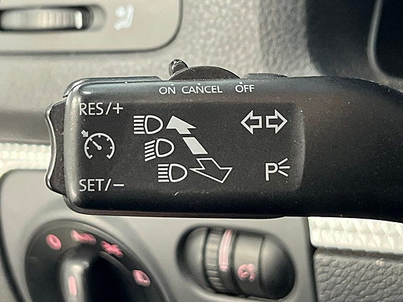 Volkswagen Golf V 14 of 24
