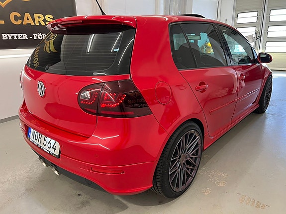 Volkswagen Golf V 3 of 24