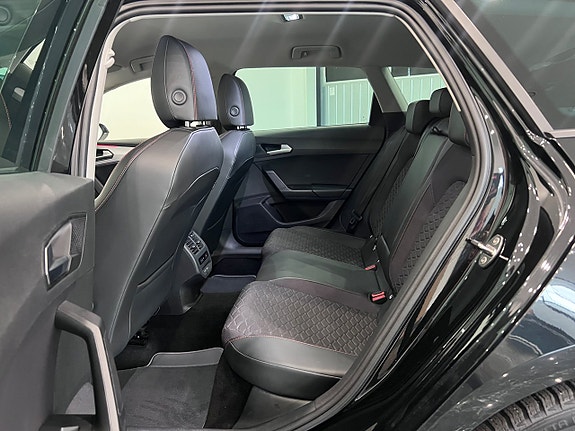 Seat Leon 11 of 24