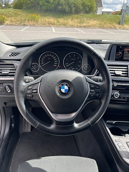 BMW 320d 20 of 30