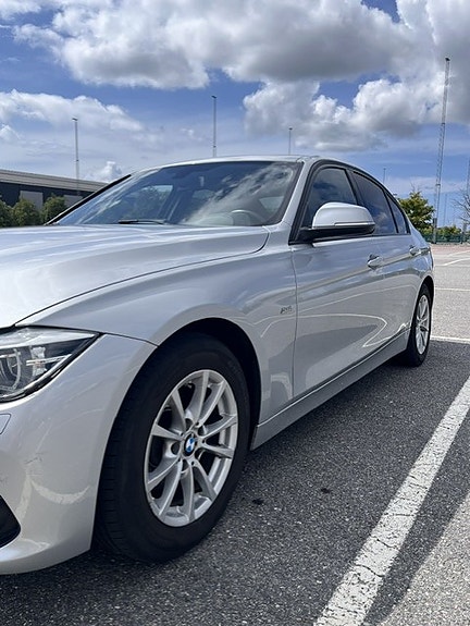 BMW 320d 12 of 30