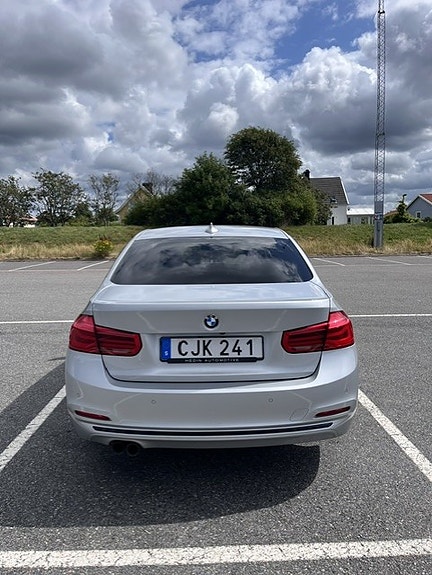 BMW 320d 7 of 30