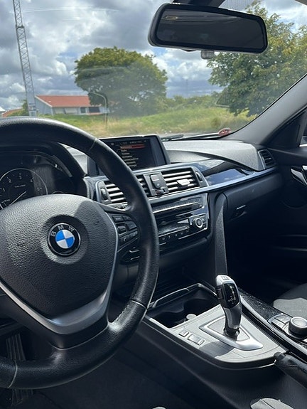 BMW 320d 17 of 30