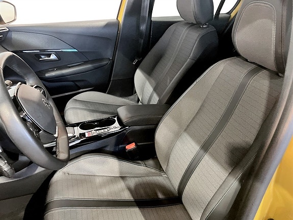Peugeot 208 5 of 15