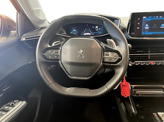 Peugeot 208 6 of 15