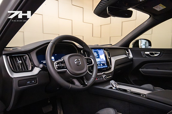 Volvo XC60 9 of 22