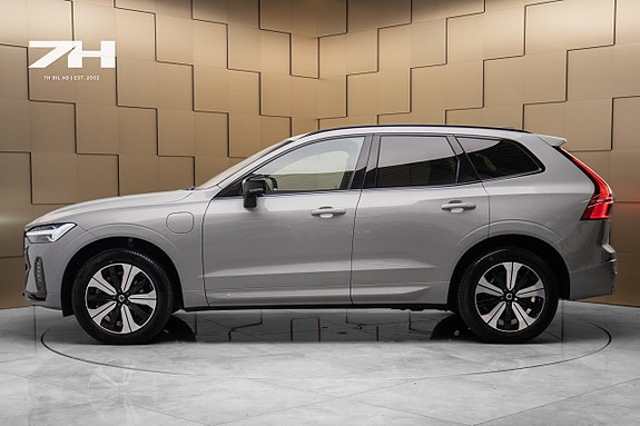 Volvo XC60 2 of 22