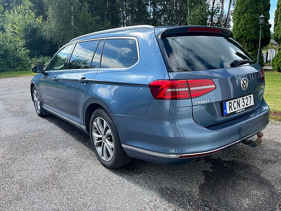 Volkswagen Passat 3 of 7