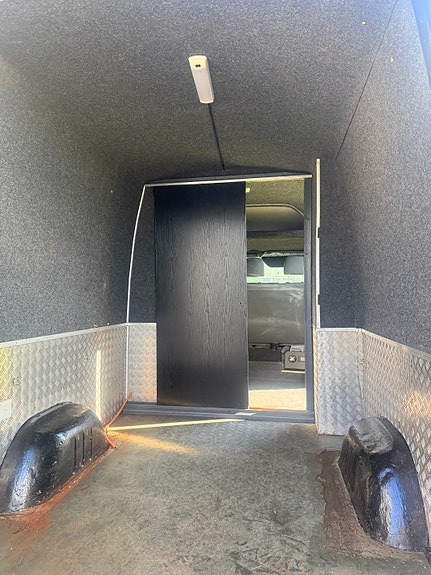 Mercedes-Benz Sprinter 318 2 of 10