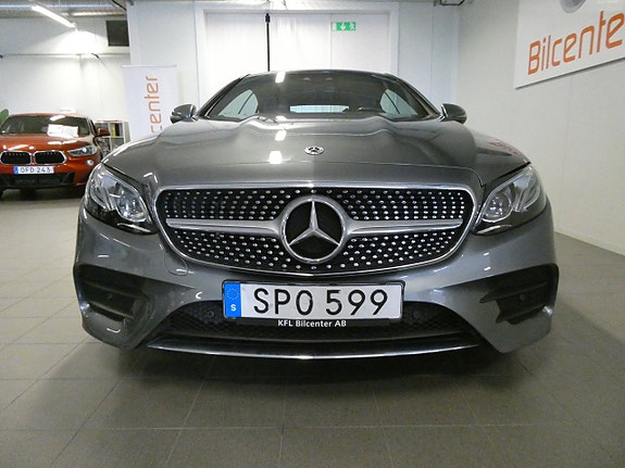 Mercedes-Benz E200 10 of 25