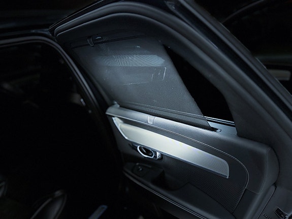 Volvo V90 26 of 28