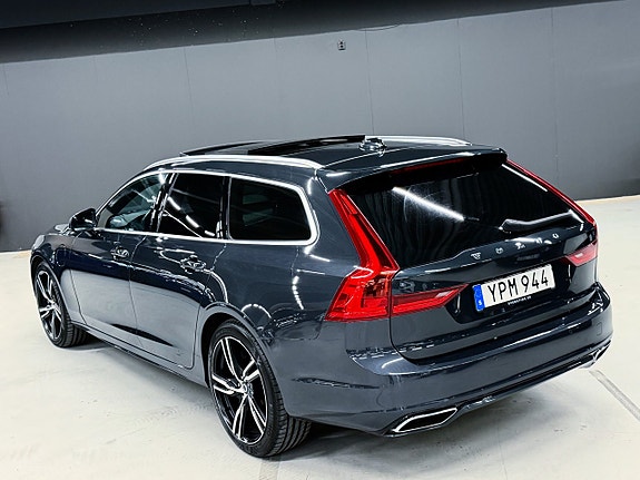 Volvo V90 21 of 28