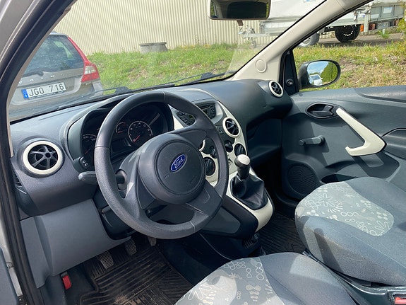 Ford Ka 3 of 5