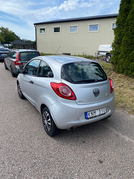 Ford Ka 2 of 5