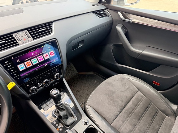 Skoda Octavia Scout 12 of 22