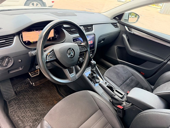 Skoda Octavia Scout 11 of 22