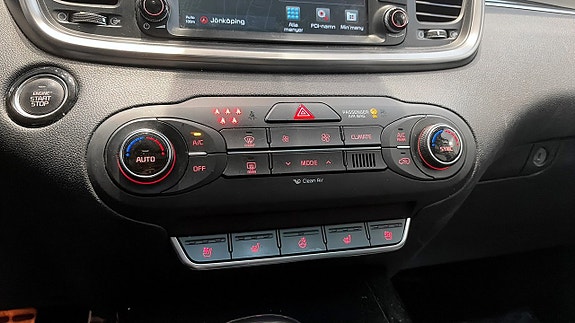 Kia Sorento 14 of 20