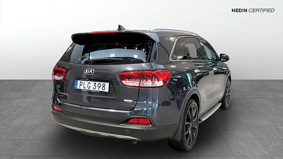 Kia Sorento 4 of 20