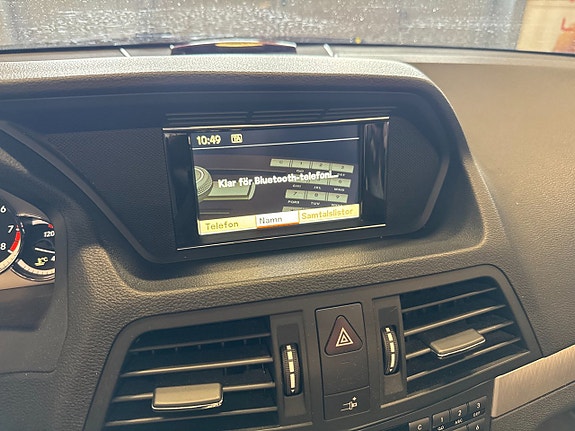 Mercedes-Benz E200 15 of 18