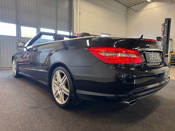 Mercedes-Benz E200 6 of 18