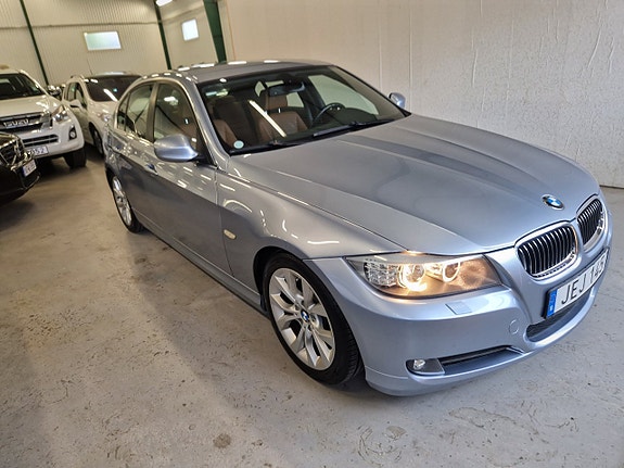 BMW 325i 17 of 19