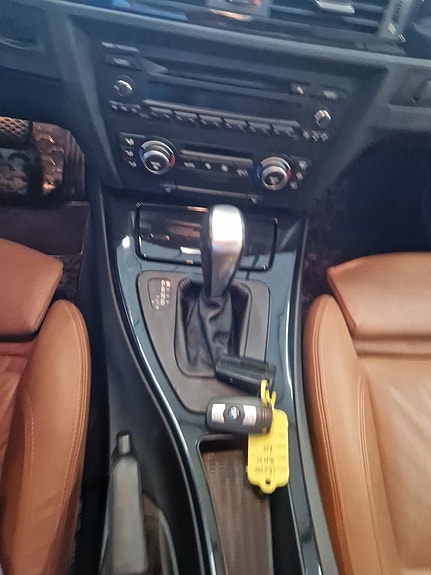 BMW 325i 10 of 19
