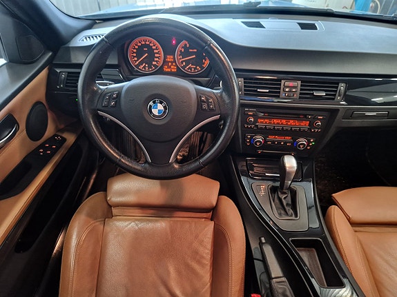 BMW 325i 8 of 19