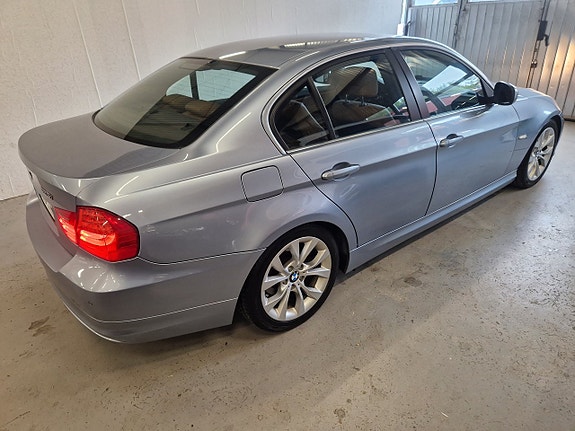 BMW 325i 3 of 19