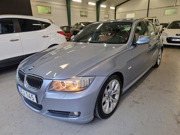 BMW 325i 16 of 19