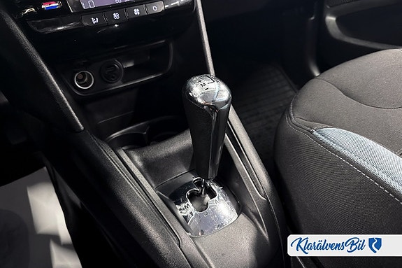 Peugeot 208 12 of 15