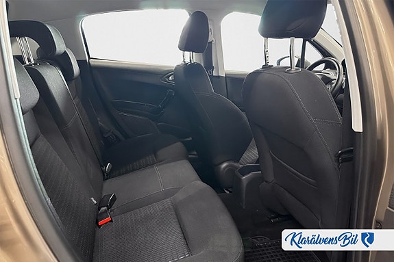 Peugeot 208 8 of 15