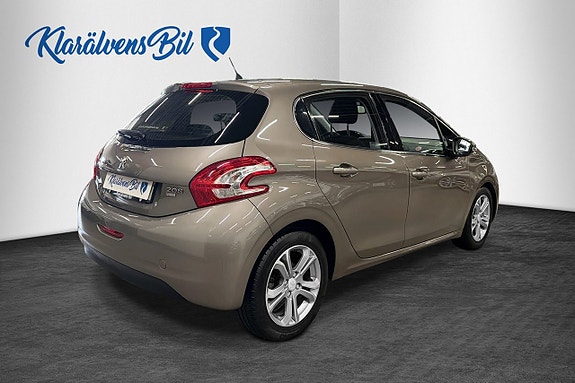 Peugeot 208 6 of 15