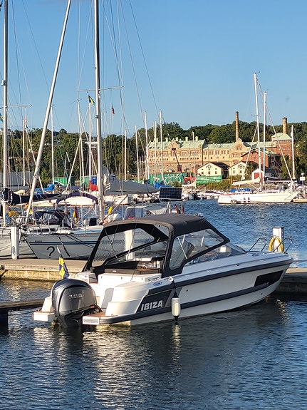 Ibiza 811 Touring Norsk handbyggd premium båt med Yamaha F300 V6 21 i bruk 2022 3 of 12