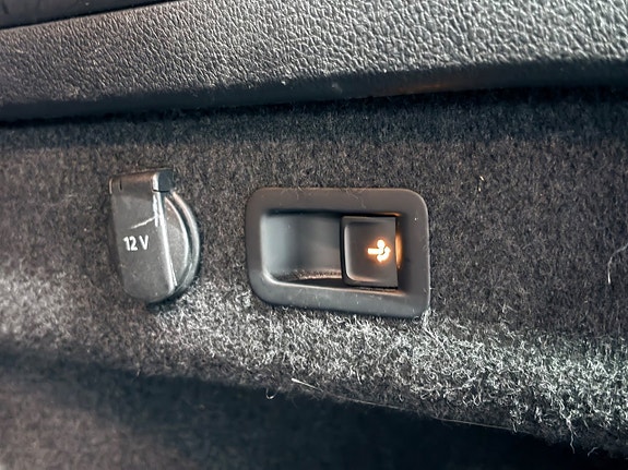 Volkswagen Passat 11 of 30