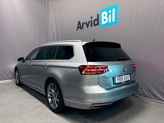 Volkswagen Passat 5 of 30