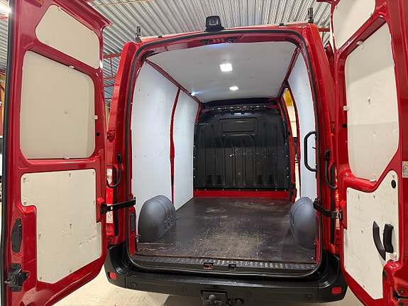 Renault Master 14 of 15