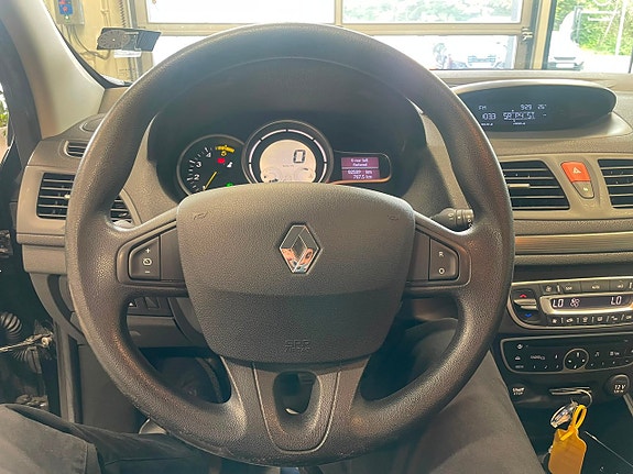 Renault Megane 16 of 21