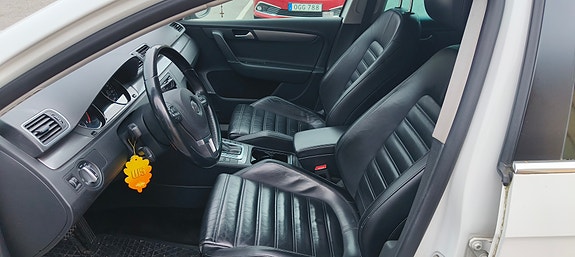 Volkswagen Passat 8 of 8