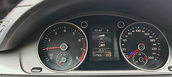 Volkswagen Passat 5 of 8
