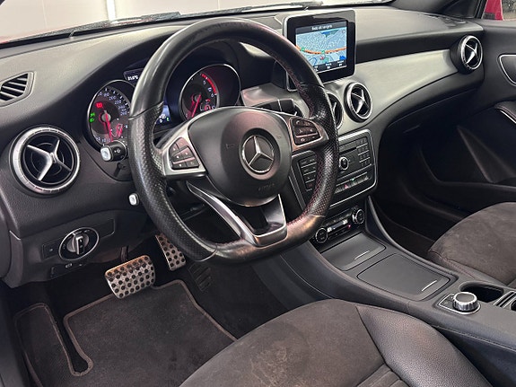 Mercedes-Benz CLA220 6 of 16