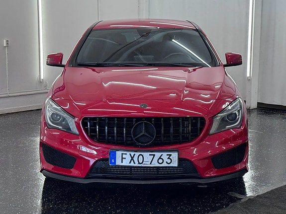Mercedes-Benz CLA220 2 of 16