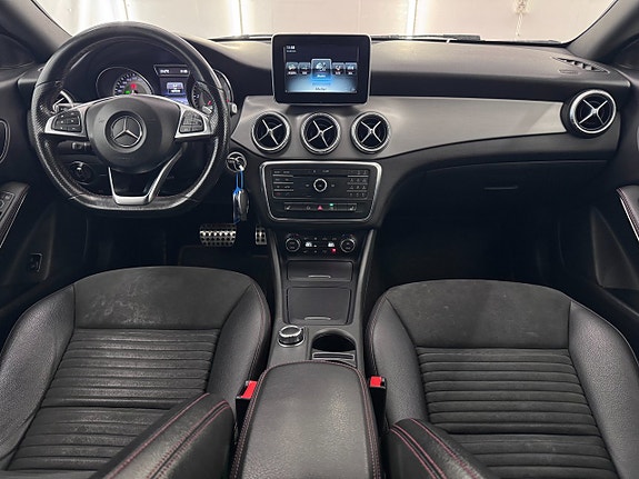 Mercedes-Benz CLA220 14 of 16